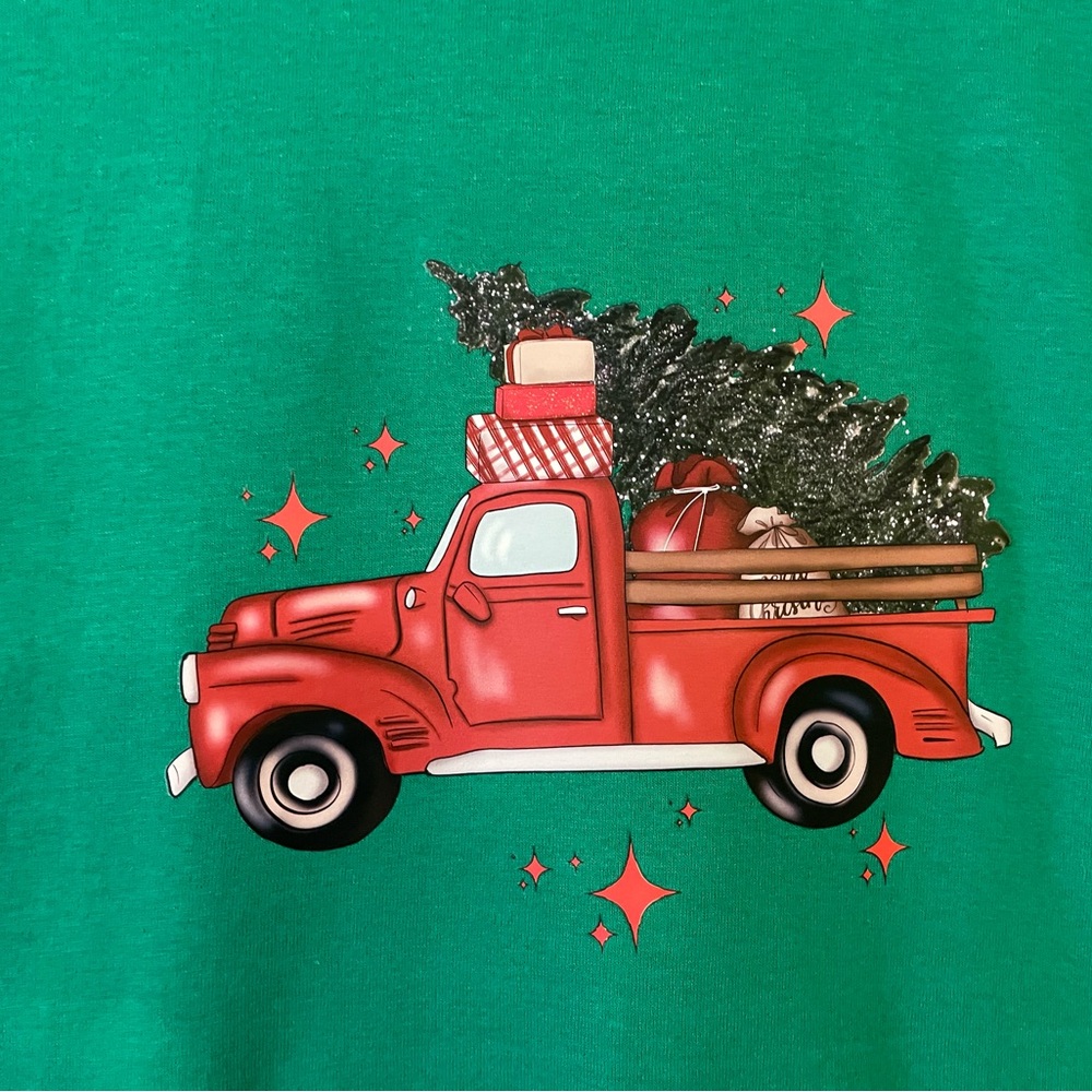 Adult Christmas Tee size S